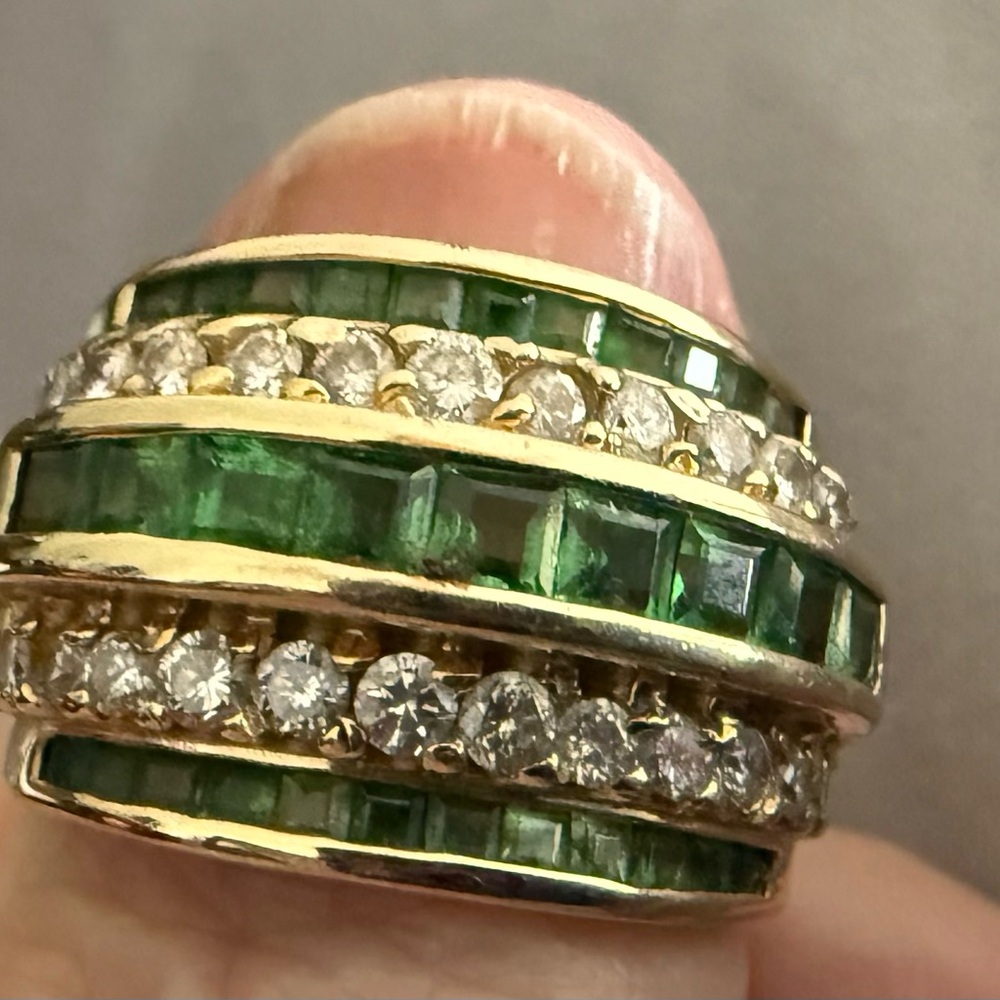 Elegant 14K Gold, Diamond and Green Tsavorite Ring Sz 7.5